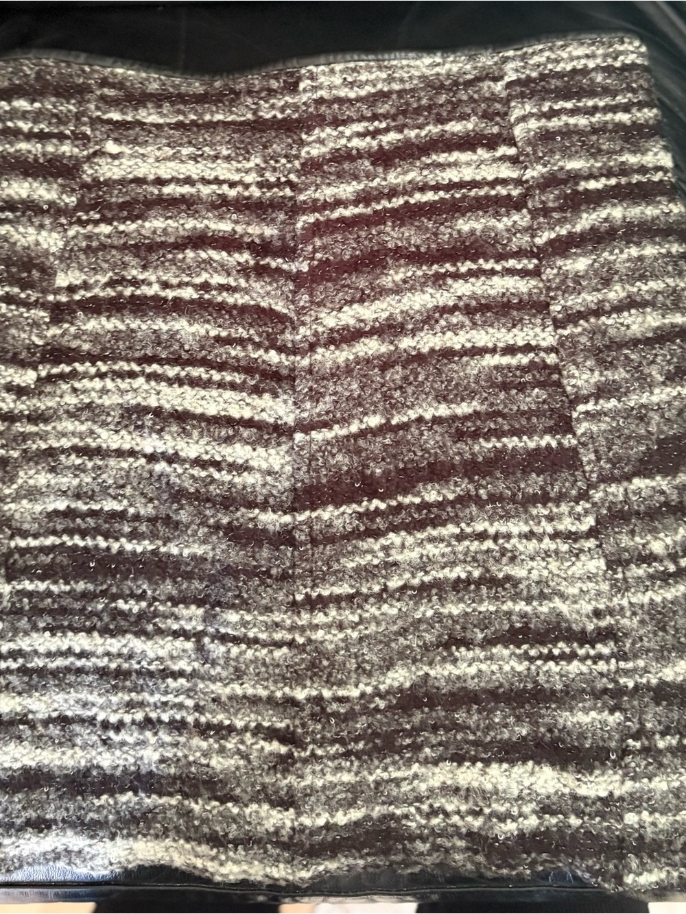 Isabel Marant wool blend mini skirt, Lambs leather trim Black+cream boucle zip - Picture 4 of 5